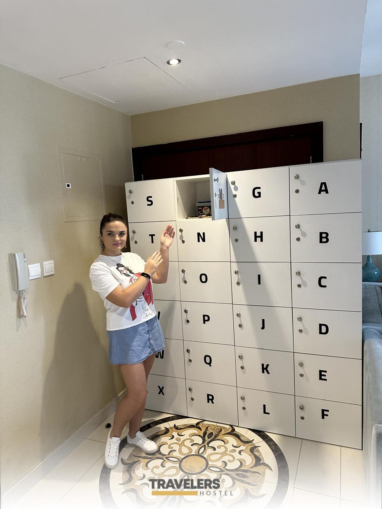 Travelers - Dubai Marina Hostel Экстерьер фото