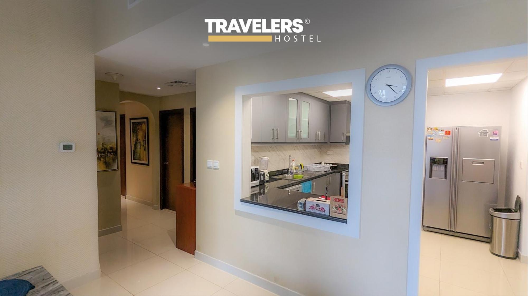 Travelers - Dubai Marina Hostel Экстерьер фото
