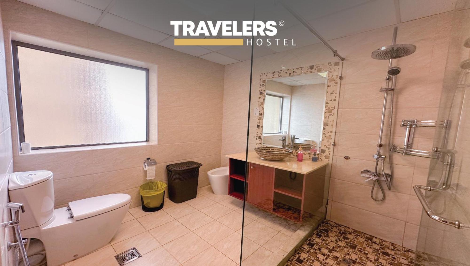 Travelers - Dubai Marina Hostel Экстерьер фото