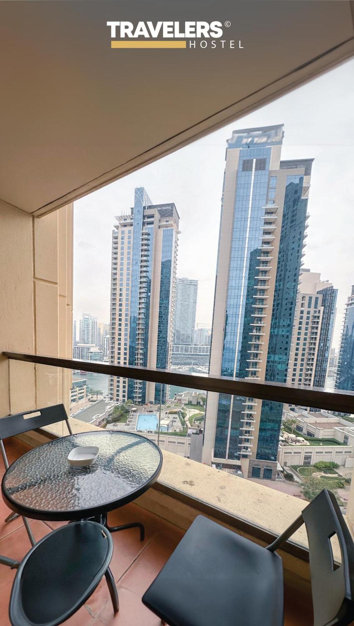 Travelers - Dubai Marina Hostel Экстерьер фото