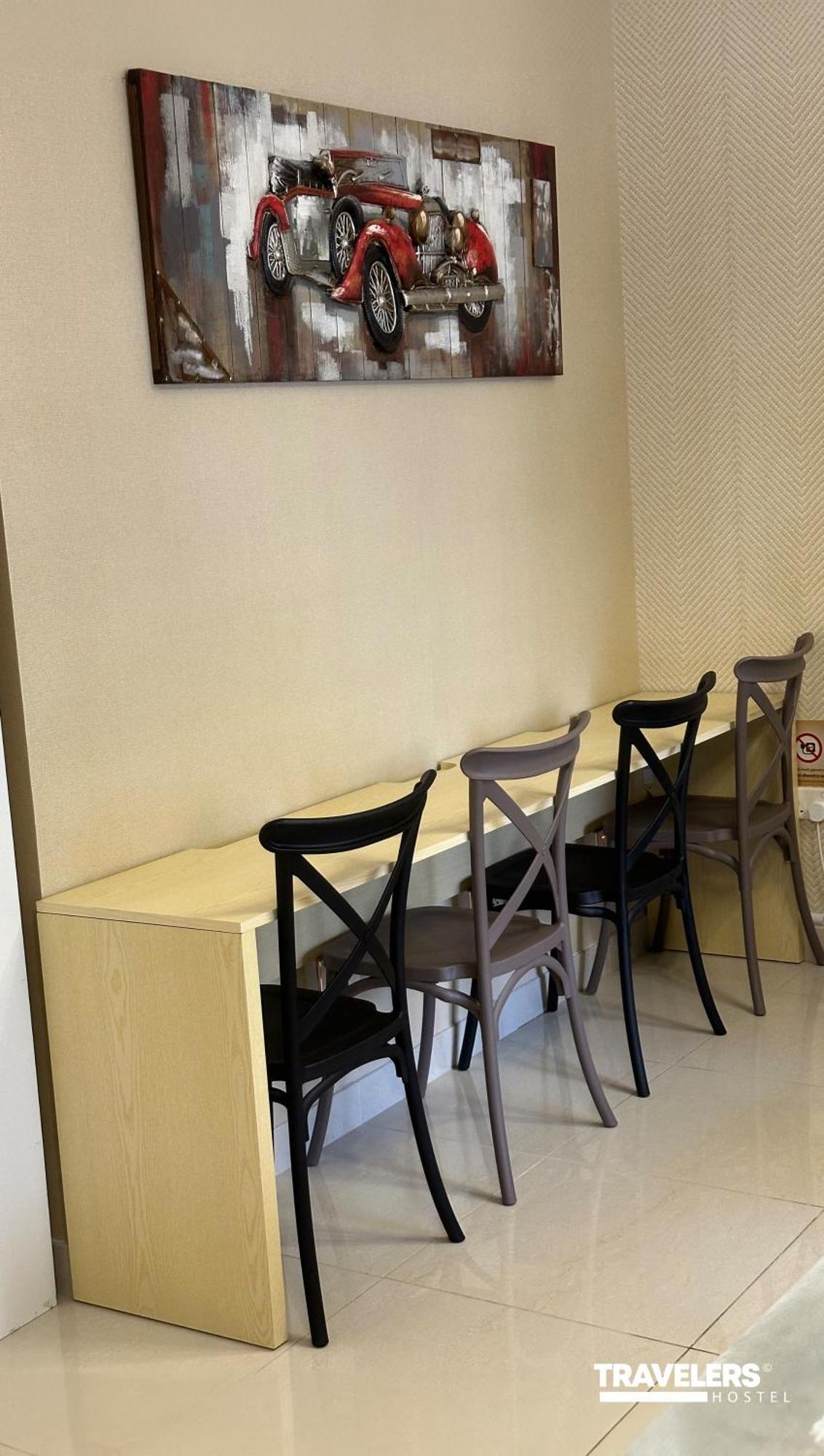 Travelers - Dubai Marina Hostel Экстерьер фото