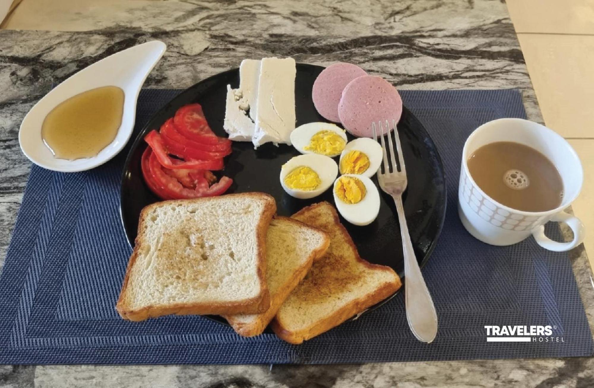 Travelers - Dubai Marina Hostel Экстерьер фото